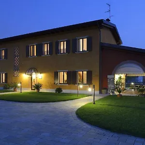 Agriturismo Bacche Di Bosco Farmház